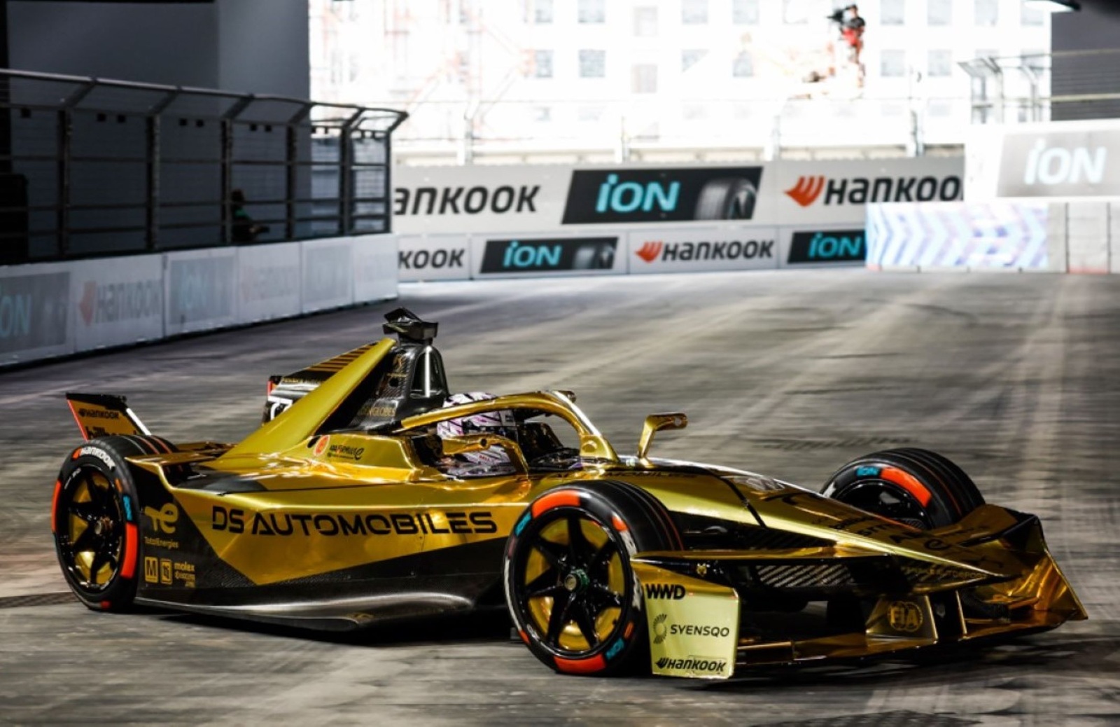 Η DS Automobiles έκλεισε το κεφάλαιο της Formula E με μια μεγαλειώδη νίκη στο London E-Prix                                          Η DS Automobiles έκλεισε το κεφάλαιο της Formula E με μια μεγαλειώδη νίκη στο London E-Prix