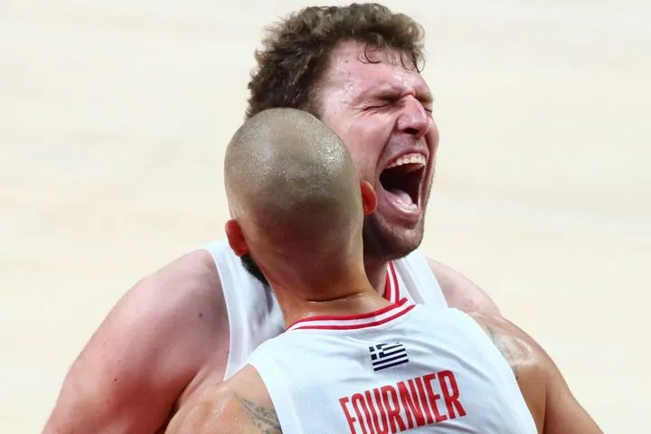 EuroLeague για Βεζένκοβ και Φουρνιέ: “Μία σεζόν, δύο MVP”
