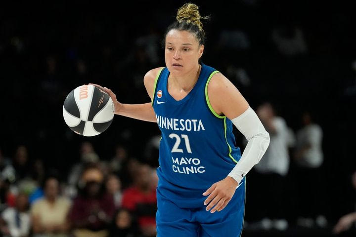 WNBA: Η ΜακΜπράιντ ήταν ασύλληπτη στο Λινξ-Γουίνγκς και έγραψε ιστορία στη λίγκα