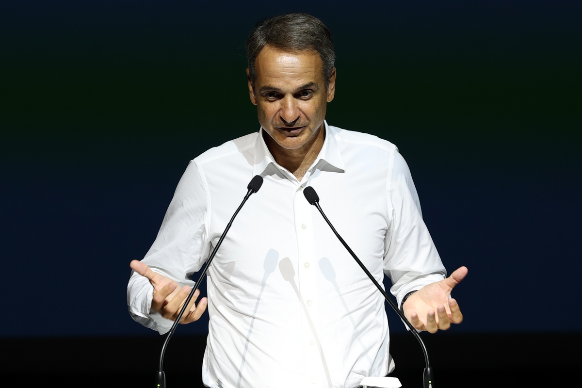 Μητσοτάκης: "Δεν μπορώ να φέρω πίσω τον Κωνσταντέλια"                                          Μητσοτάκης: "Δεν μπορώ να φέρω πίσω τον Κωνσταντέλια"