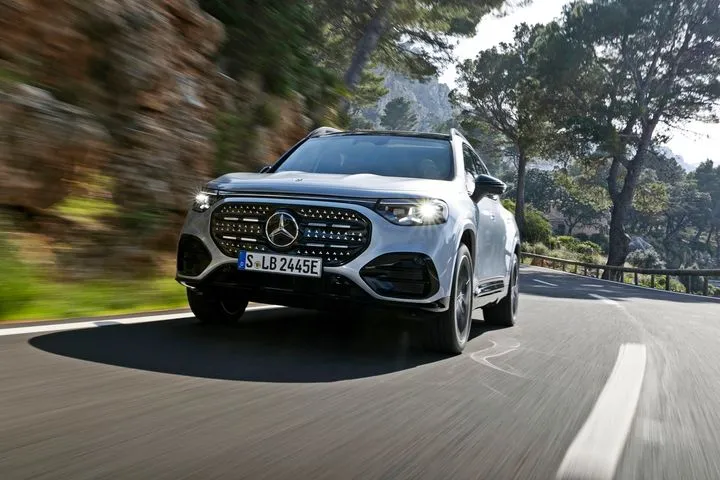 Η νέα Mercedes-Benz GLB με όφελος 2.000 ευρώ για περιορισμένο αριθμό αυτοκινήτων- Το premium SUV στα καλύτερά του