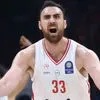 Εδώ ο κόσμος καίγεται και ο Μιλουτίνοβ… τριποντίζεται