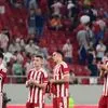 Ολυμπιακός – Ναϊμέχεν 0-0: Χλιαρές αποδοκιμασίες στο “Καραϊσκάκης” και άμεση ανατροπή με χειροκροτήματα και υποστηρικτικό σύνθημα μετά από το τέλος της αναμέτρησης