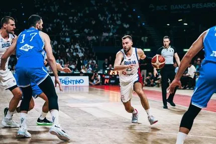 Γκούντουριτς και Αβράμοβιτς έδωσαν μεγάλο διπλό στη Σερβία μέσα στην Ιταλία
