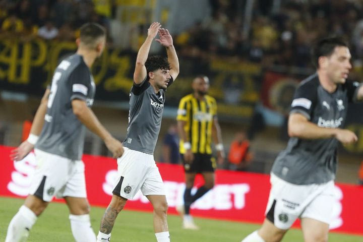 ΑΕΚ – ΟΦΗ: Γκολάρα με πλασέ μαγεία ο Ανδρούτσος, παροξυσμός στην κρητική κερκίδα για το 1-1