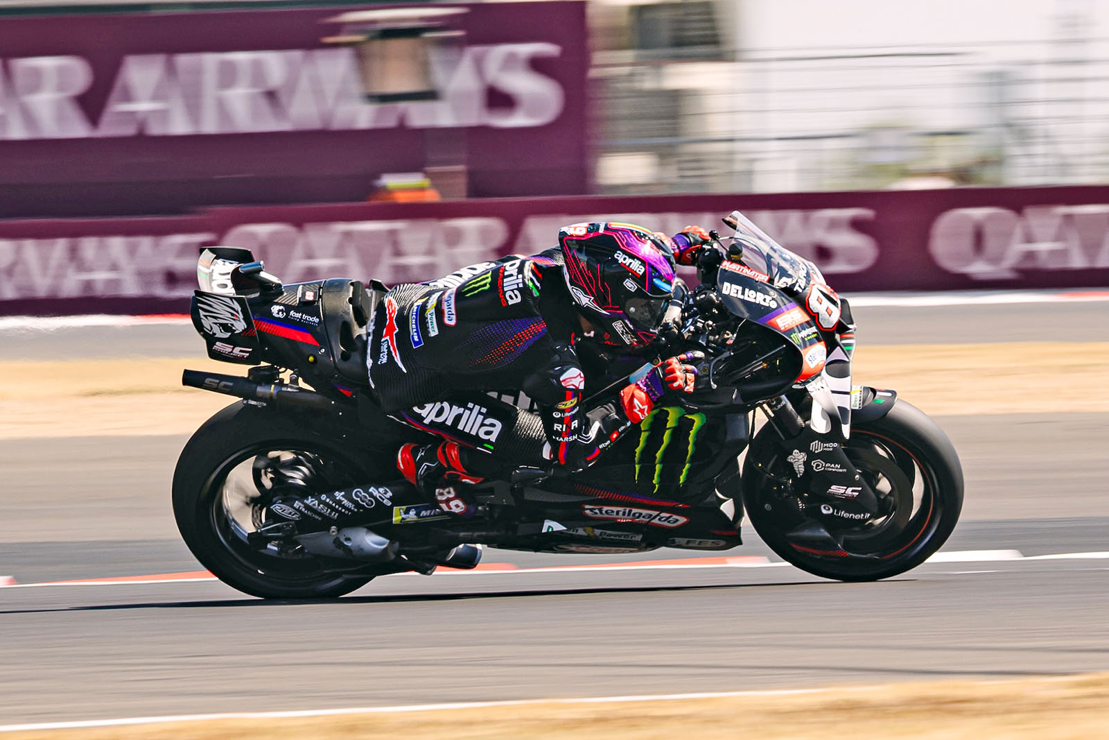 Ασταμάτητος ο Μαρτίν και η Aprilia, κυριάρχησαν και στον αγώνα Sprint του Σίλβερστοουν                                          Ασταμάτητος ο Μαρτίν και η Aprilia, κυριάρχησαν και στον αγώνα Sprint του Σίλβερστοουν