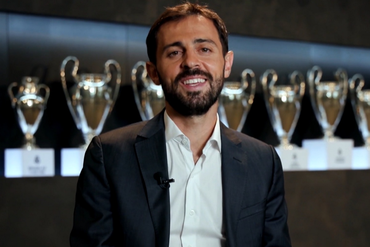 Ο Μπερνάρντο Σίλβα μίλησε με δέος για τα 15 Champions League της Ρεάλ κατά την παρουσίασή του                                          Ο Μπερνάρντο Σίλβα μίλησε με δέος για τα 15 Champions League της Ρεάλ κατά την παρουσίασή του