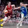 WNBA: Η Κλαρκ πήρε τη μάχη απέναντι στην Μπέκερς – Από 29 πόντους έβαλαν οι δύο σταρ