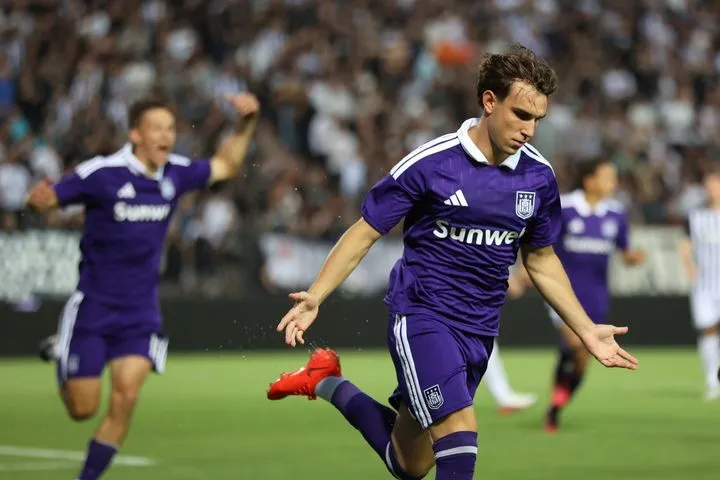 Η Άντερλεχτ κάνει το 1-0 κόντρα στον ΠΑΟΚ στα 16 δευτερόλεπτα με το γκολ του Τσβέτκοβιτς