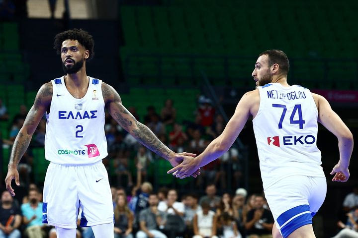 Οι Έλληνες διεθνείς του Ολυμπιακού επισκέφτηκαν το ΣΕΦ και είδαν το νέο βοηθητικό και την πρόοδο των εργασιών