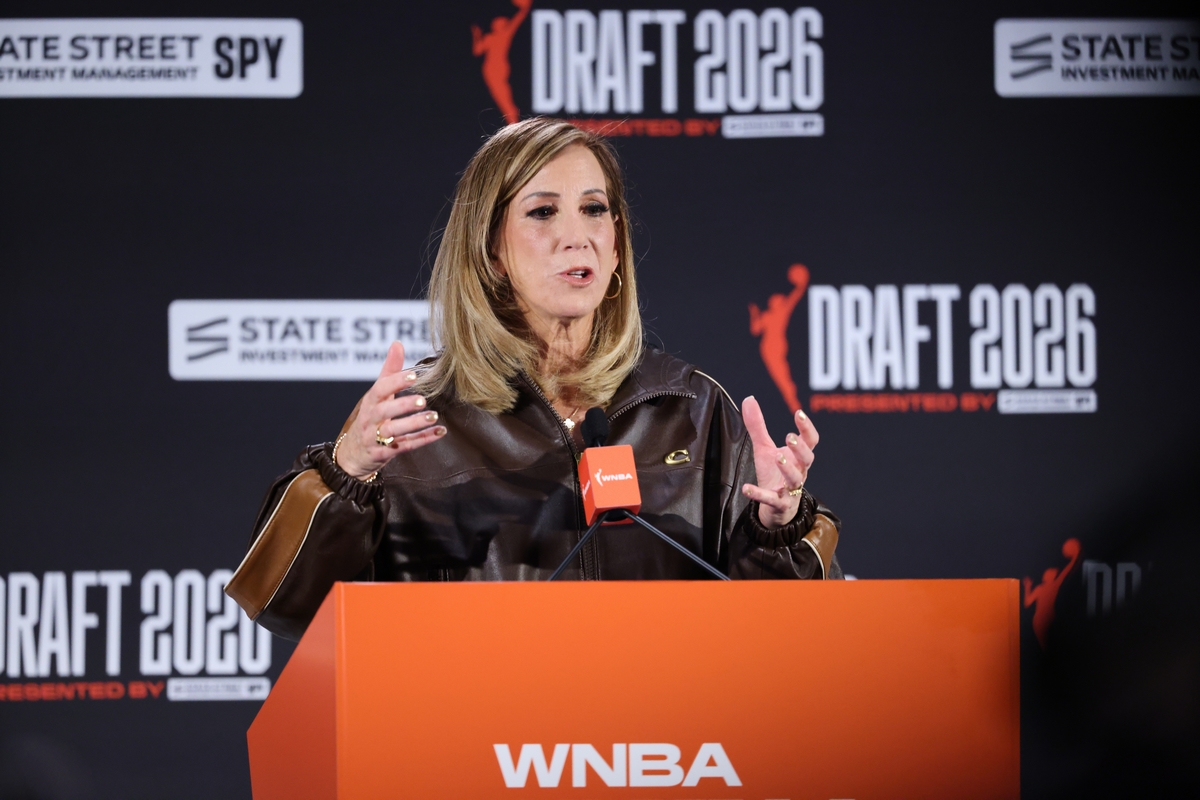 To WNBA θα συνεχίσει τις συζητήσεις σχετικά με τους τρανσέξουαλ αθλητές: Η επιστολή της Ένγκελμπερτ στις ομάδες                                          To WNBA θα συνεχίσει τις συζητήσεις σχετικά με τους τρανσέξουαλ αθλητές: Η επιστολή της Ένγκελμπερτ στις ομάδες