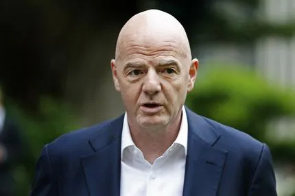 Κωλοτούμπα Ινφαντίνο: Η FIFA απέσυρε το σχέδιο για ιδιώτες επενδυτές στο Μουντιάλ μετά τις σφοδρές αντιδράσεις