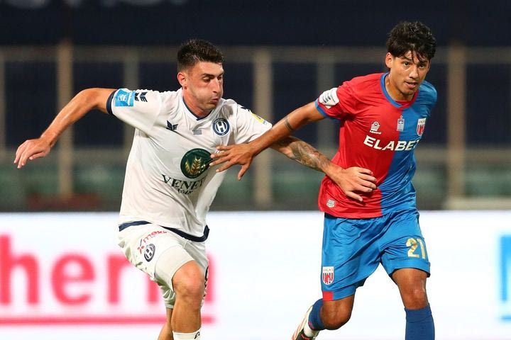 Βόλος – Ηρακλής 1-1: Ο Γκονζάλες απάντησε στην γκολάρα του Νανού και οι δύο ομάδες έμειναν στην ισοπαλία μετά από επεισοδιακό δεύτερο ημίχρονο