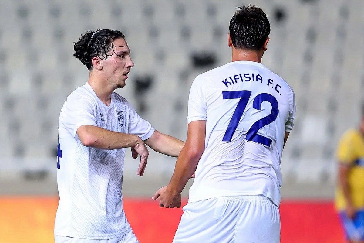Η Κηφισιά επέστρεψε από το 2-0 απέναντι στον ΑΠΟΕΛ με Χριστόπουλο και Πολυκράτη                                          Η Κηφισιά επέστρεψε από το 2-0 απέναντι στον ΑΠΟΕΛ με Χριστόπουλο και Πολυκράτη