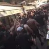 ΑΕΚ: Ημίγυμνοι οπαδοί της Λέφσκι βολτάρουν στο Μοναστηράκι πριν το ματς με την Ένωση
