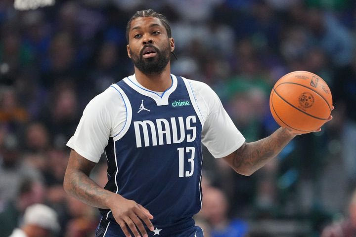 NBA: Ο Νάτζι Μάρσαλ συνεχίζει στους Μάβερικς