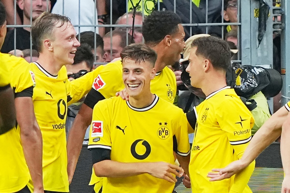 Ο Κωνσταντέλιας άνοιξε λογαριασμό στη Bundesliga με τη φανέλα της Ντόρτμουντ