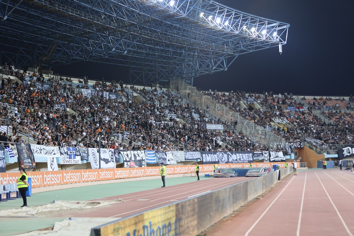 Πάνω από 15.000 φίλοι του ΟΦΗ δημιούργησαν φανταστική ατμόσφαιρα στο Παγκρήτιο για το ιστορικό ματς με την ΤΣΣΚΑ Σόφιας                                          Πάνω από 15.000 φίλοι του ΟΦΗ δημιούργησαν φανταστική ατμόσφαιρα στο Παγκρήτιο για το ιστορικό ματς με την ΤΣΣΚΑ Σόφιας