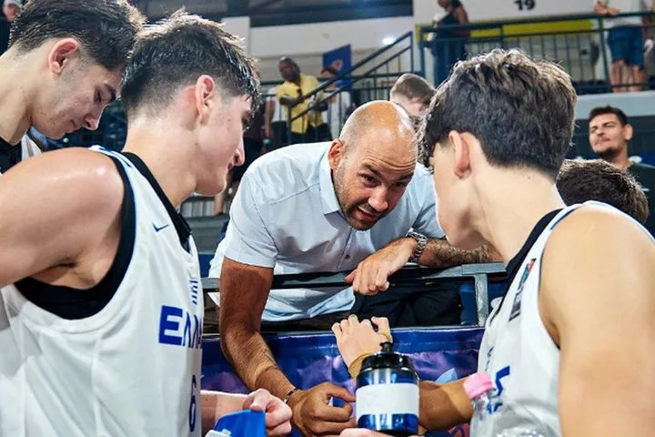 Οι συμβουλές του Βασίλη Σπανούλη στους παίκτες της Εθνικής Παίδων και η ανάρτηση της FIBA