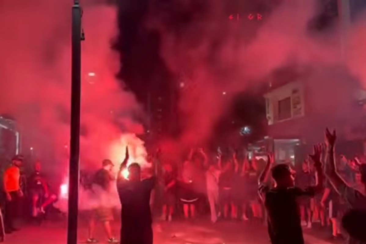 Κάηκε το Ηράκλειο για τον τροπαιούχο ΟΦΗ: Γιορτή για την κατάκτηση του Superbet Super Cup                                          Κάηκε το Ηράκλειο για τον τροπαιούχο ΟΦΗ: Γιορτή για την κατάκτηση του Superbet Super Cup