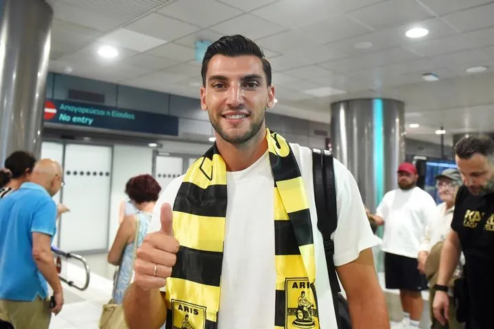 Έφτασε στη Θεσσαλονίκη για τον Άρη ο Ράφα Μιρ