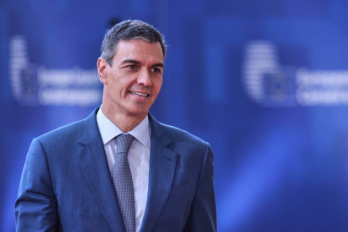 Πρωθυπουργός Ισπανίας: "Θα δουλέψουμε για να εξασφαλίσουμε ότι ο τελικός του Μουντιάλ 2030 θα γίνει εδώ"                                          Πρωθυπουργός Ισπανίας: "Θα δουλέψουμε για να εξασφαλίσουμε ότι ο τελικός του Μουντιάλ 2030 θα γίνει εδώ"