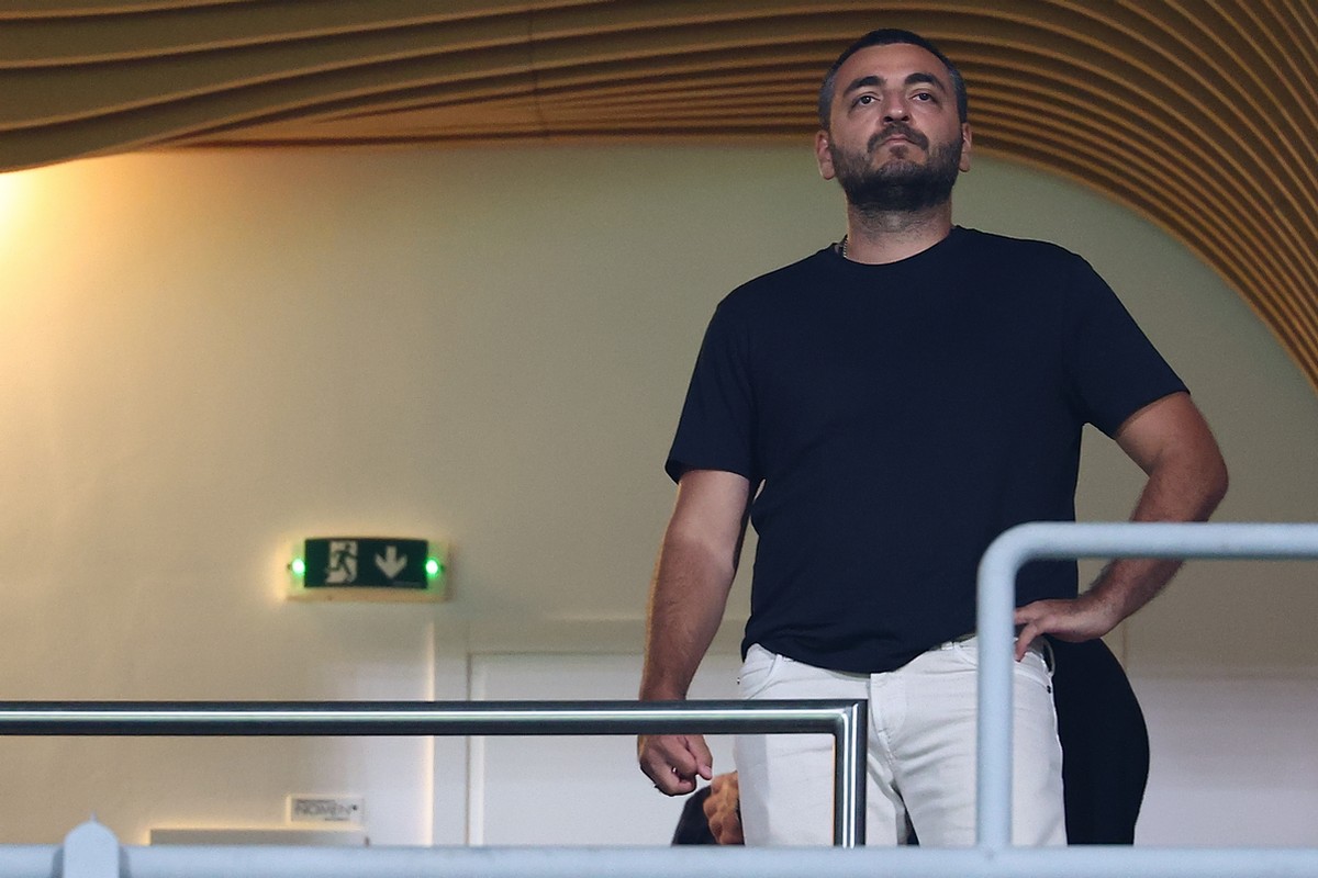 Στην Τούμπα για το ΠΑΟΚ - Μπραν οι γιοί του Ιβάν Σαββίδη                                          Στην Τούμπα για το ΠΑΟΚ - Μπραν οι γιοί του Ιβάν Σαββίδη