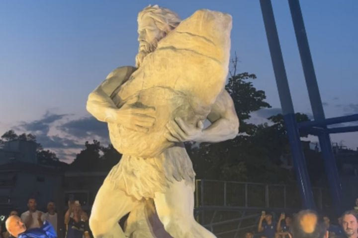 Χαμός στην ανοιχτή προπόνηση του Παναιτωλικού - Αποκαλύφθηκε το άγαλμα του Τιτόρμου