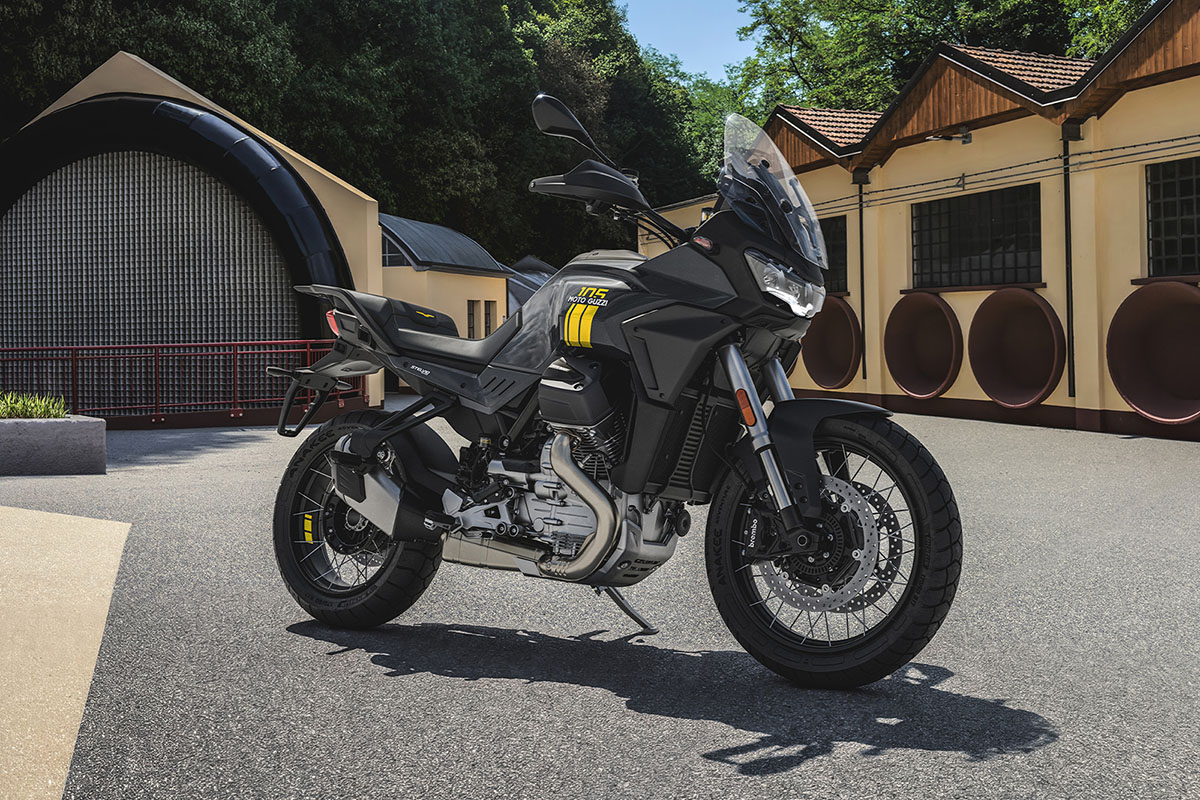 Οι Moto Guzzi στην επετειακή έκδοση 105th Anniversary γιορτάζουν τα 105 χρόνια του “αετού”                                          Οι Moto Guzzi στην επετειακή έκδοση 105th Anniversary γιορτάζουν τα 105 χρόνια του “αετού”