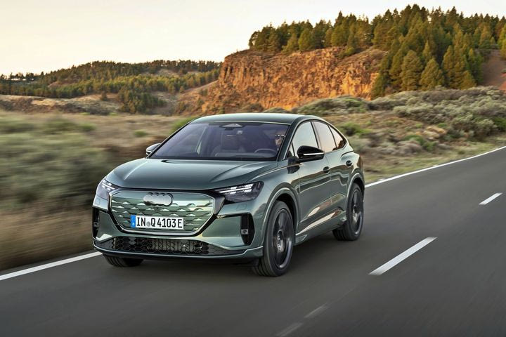 Τώρα το νέο Audi Q4 e-tron με πλούσιο πακέτο εξοπλισμού, αναβαθμισμένη αισθητική και πιο προσιτό από ποτέ