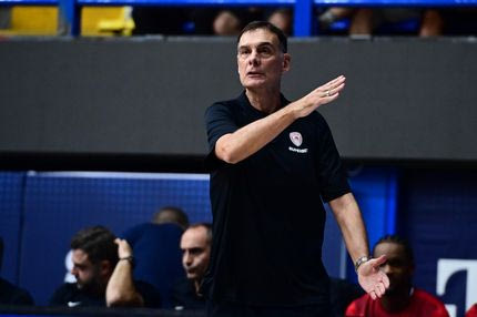 Μπαρτζώκας: “Θα ήθελα και εγώ να έχει κόσμο το γήπεδο, να μην ακούγονται και αυτά που λέω στον πάγκο”
