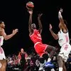 Ζωγράφισε ο Εντιάι με no look ασίστ για το επιβλητικό κάρφωμα το Χολ