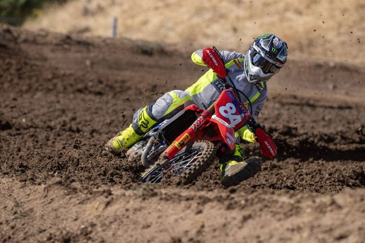 Η Honda γύρισε στην κορυφή του παγκόσμιου Motocross, με τον Τζέφρι Χέρλινγκς