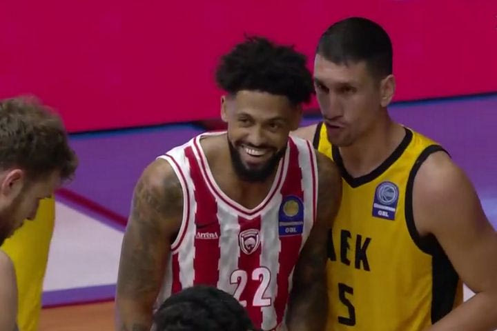 Stoiximan Super Cup: Το trash talking του Λαρεντζάκη στον Ντόρσεϊ – Χαμογέλασε ο γκαρντ του Ολυμπιακού