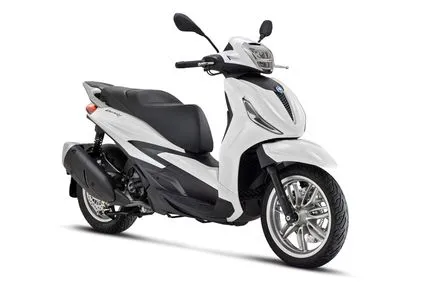 To Piaggio Beverly σε νέα προσφορά με όφελος 300 ευρώ σε όλη τη γκάμα του