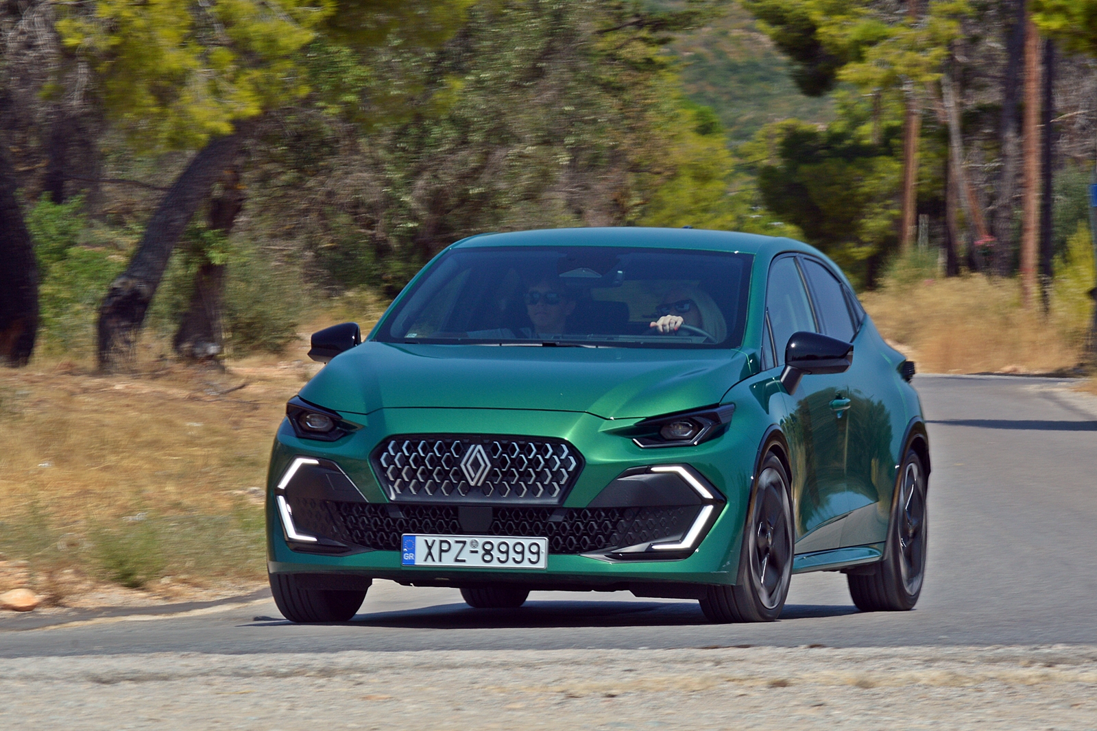 Οδηγούμε το υβριδικό νέο Renault Clio με τους 160 ίππους που αναδεικνύει τη σημασία της σωστής “ανατροφής των παιδιών”                                          Οδηγούμε το υβριδικό νέο Renault Clio με τους 160 ίππους που αναδεικνύει τη σημασία της σωστής “ανατροφής των παιδιών”