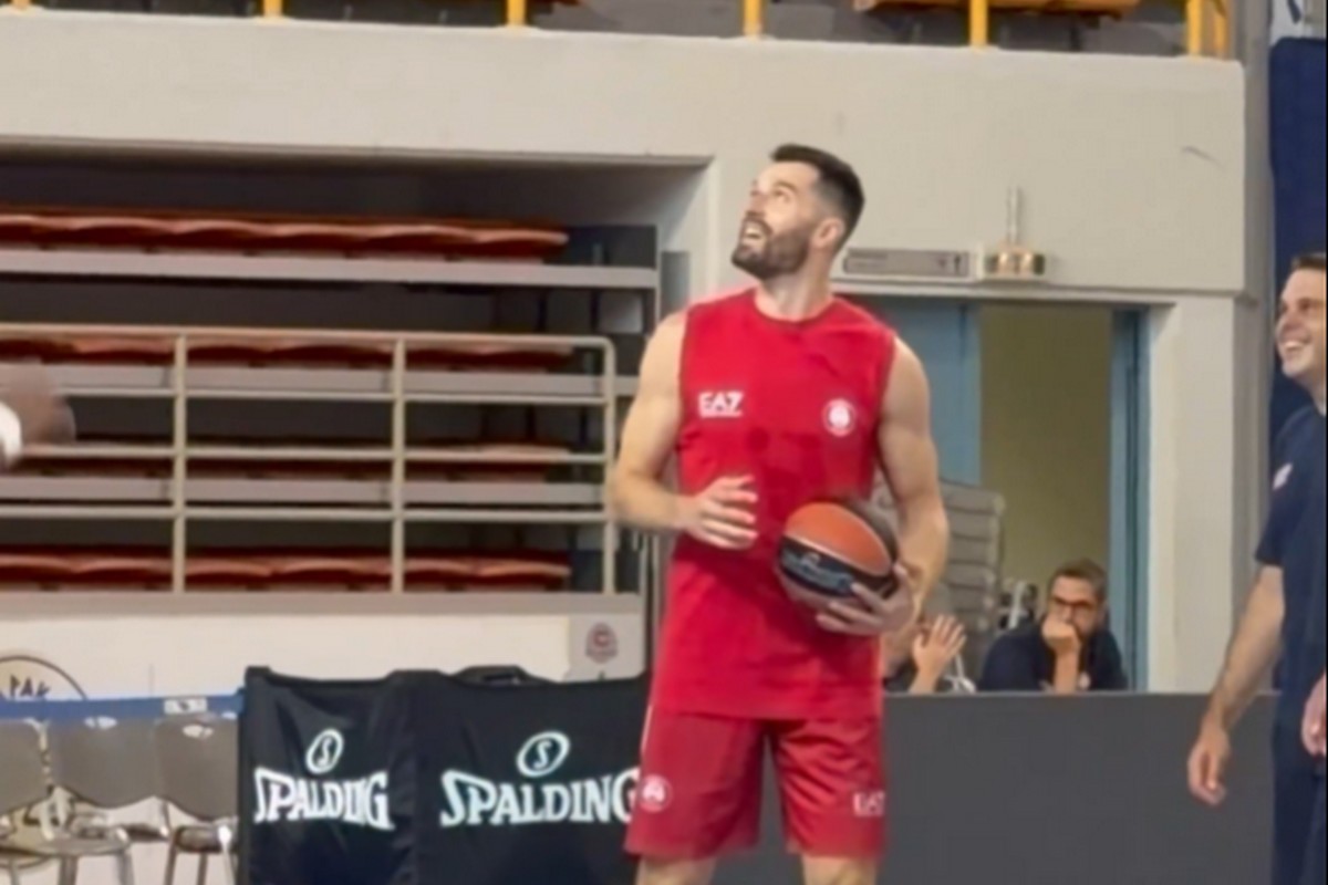 Η προπόνηση των Ράιτ και Πίτερς στο Ηράκλειο: Το VIDEO του SPORT24                                          Η προπόνηση των Ράιτ και Πίτερς στο Ηράκλειο: Το VIDEO του SPORT24