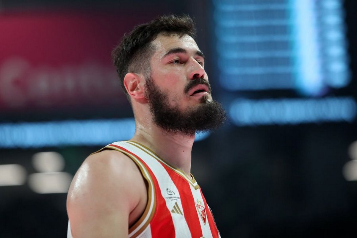 Οι λόγοι της απόσυρσης του Κάλινιτς από τα παρκέ και ο νέος του ρόλος                                          Οι λόγοι της απόσυρσης του Κάλινιτς από τα παρκέ και ο νέος του ρόλος