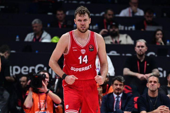 Ο Σάσα Βεζένκοβ στο SPORT24: “Χάσαμε κατά κράτος τη μάχη των ριμπάουντ – Υπάρχει ταλέντο αλλά πρέπει να παίξουμε καλύτερη άμυνα”