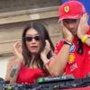 F1: Η επική γκάφα του Σαρλ Λεκλέρ στην κονσόλα της Peggy Gou που τους έκανε όλους να κλείσουν τα αυτιά τους