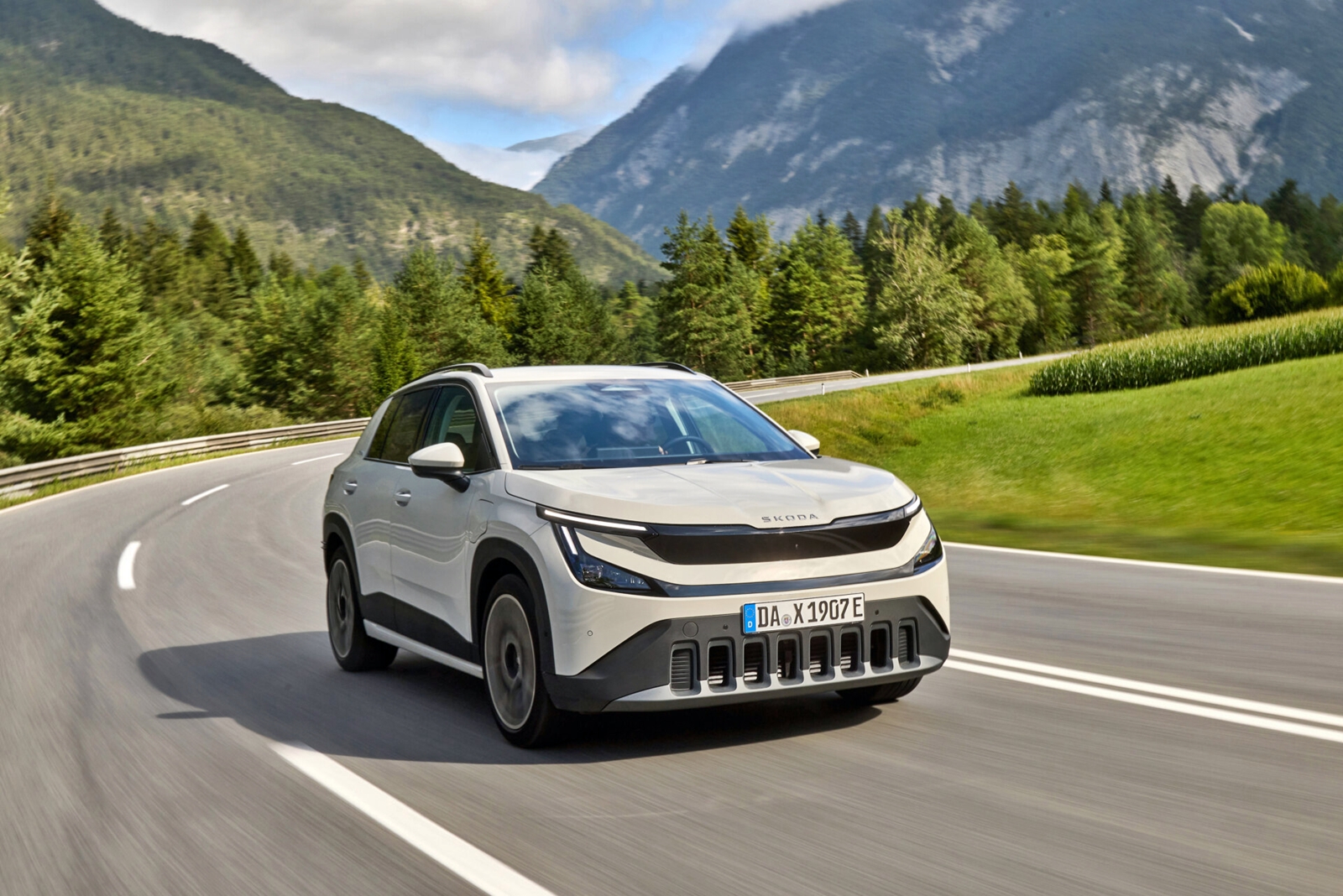 Πρώτη επαφή με το νέο μικρό SUV της Skoda- Το Epiq που είναι “μικρό στο μάτι” αλλά τελικά μεγαλύτερο απ’ όσο περιμένεις                                          Πρώτη επαφή με το νέο μικρό SUV της Skoda- Το Epiq που είναι “μικρό στο μάτι” αλλά τελικά μεγαλύτερο απ’ όσο περιμένεις