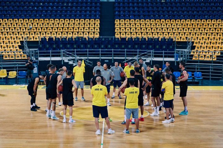 Πρώτη προπόνηση με Σπανούλη, Θανάση Αντετοκούνμπο και διεθνείς για τον Άρη