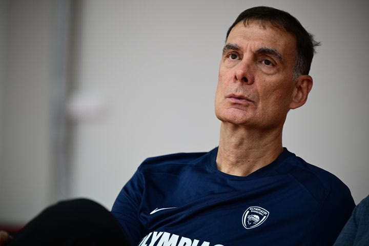 Ο Γιώργος Μπαρτζώκας στο SPORT24: “Νιώθω τελείως ανασφαλής για το τι θα παρουσιάσουμε στο γήπεδο – Οι παίκτες έχουν αντίληψη, είναι πολύ έξυπνοι”