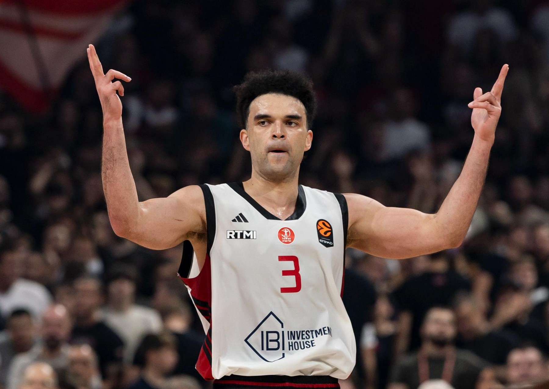 Έσπασε το ρόδι με απίθανο Μπράιαντ η Χάποελ Τελ Αβίβ που πέρασε με διπλό από την έδρα του Ερυθρού Αστέρα                                          Έσπασε το ρόδι με απίθανο Μπράιαντ η Χάποελ Τελ Αβίβ που πέρασε με διπλό από την έδρα του Ερυθρού Αστέρα