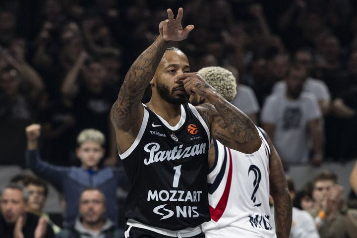 Παρτίζαν – Αρμάνι Μιλάνο 92-76: Ο Τζόουνς το πήρε προσωπικά και χάλασε το ντεμπούτο του Πίτερς
