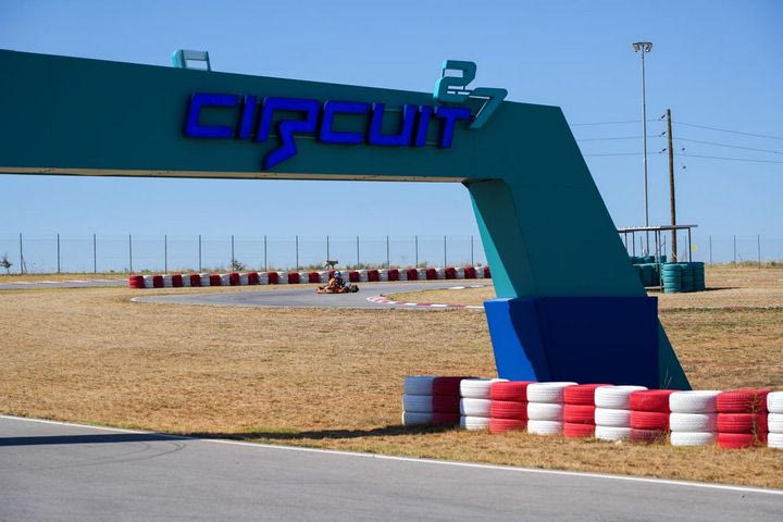 Circuit27: Η νέα πίστα στο Λάκκωμα Χαλκιδικής που βάζει τη Θεσσαλονίκη στον παγκόσμιο χάρτη του μηχανοκίνητου αθλητισμού