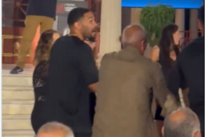 O Kόρι Τζόσεφ μπήκε στον χορό σε παραδοσιακό γλέντι της Κύπρου: Δείτε το VIDEO του SPORT24