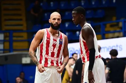 Τα highlights από τη νίκη του Ολυμπιακού επί της ΑΕΚ και την πρόκριση στον τελικό του Stoiximan Super Cup