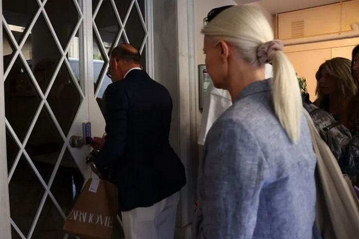 Μαζωνάκης: Τα ερωτήματα που πρέπει να απαντηθούν για το ζευγάρι γιατρών