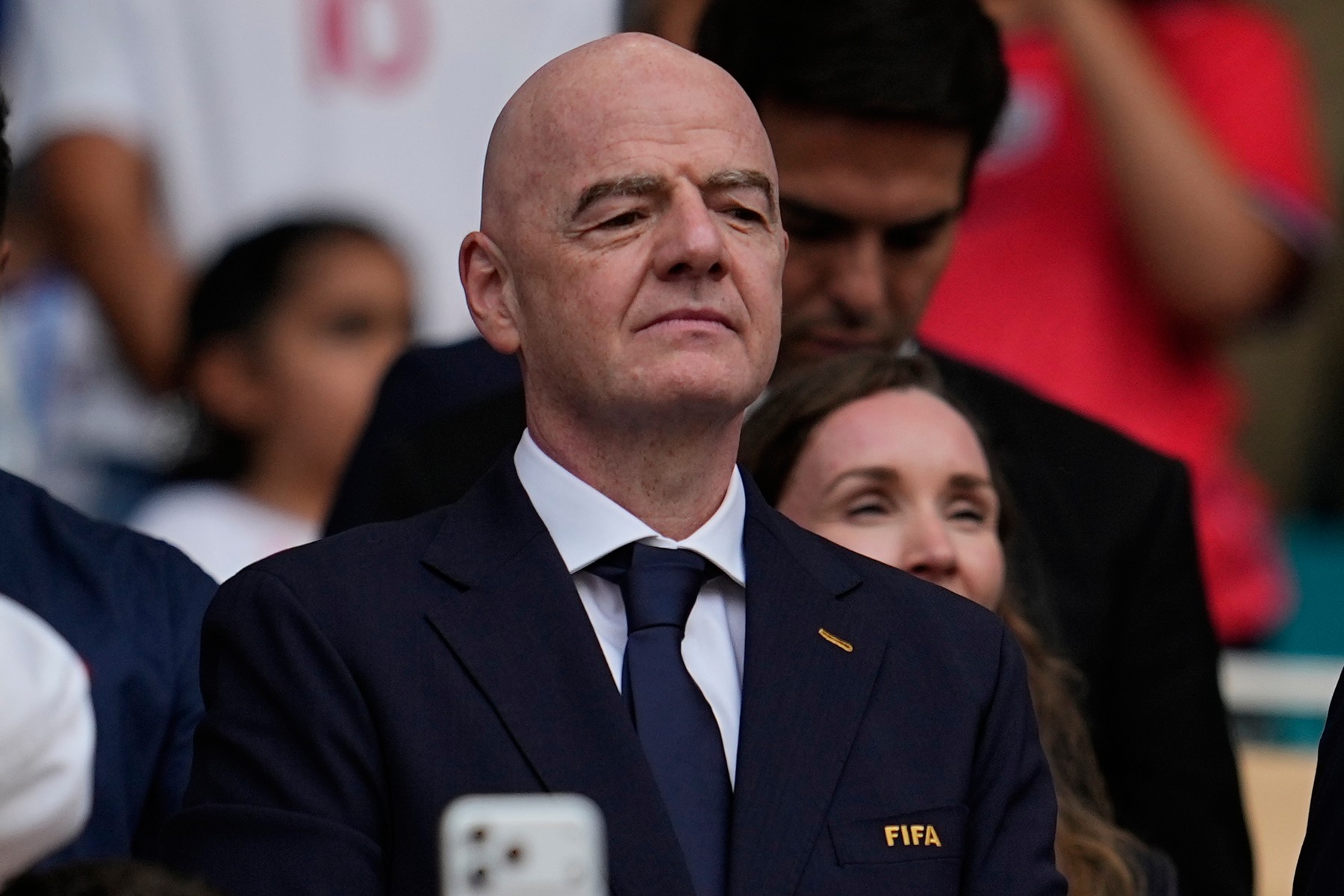 Η FIFA κατηγορεί αξιωματούχους της UEFA για “παρενόχληση” εις βάρος του Ινφαντίνο                                          Η FIFA κατηγορεί αξιωματούχους της UEFA για “παρενόχληση” εις βάρος του Ινφαντίνο
